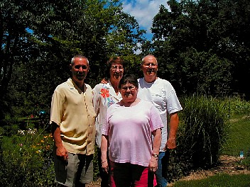 LESLYNNDAVIDMARY720063.JPG