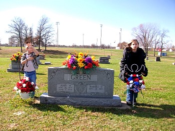 Graveside01.jpg