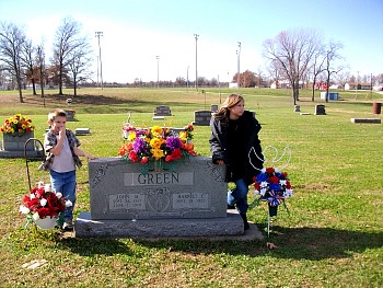 Graveside04.jpg