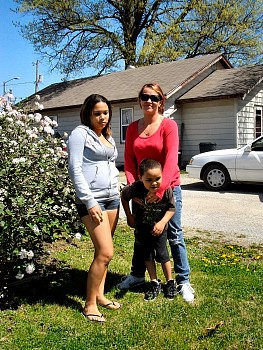 HollyAthenaTre201004.jpg